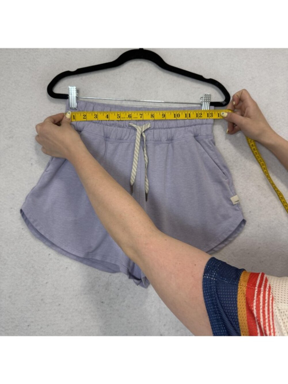 Vuori Sweat Shorts Womens Small Purple Jersey Drawstring Lounge Pockets - Picture 3 of 7